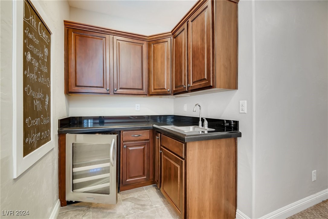 223 HONORS COURSE Drive 0