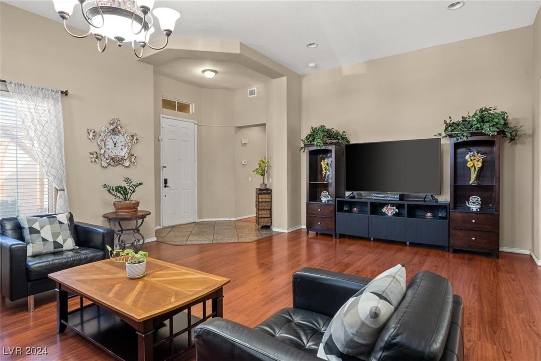 3611 Winter Wren Street