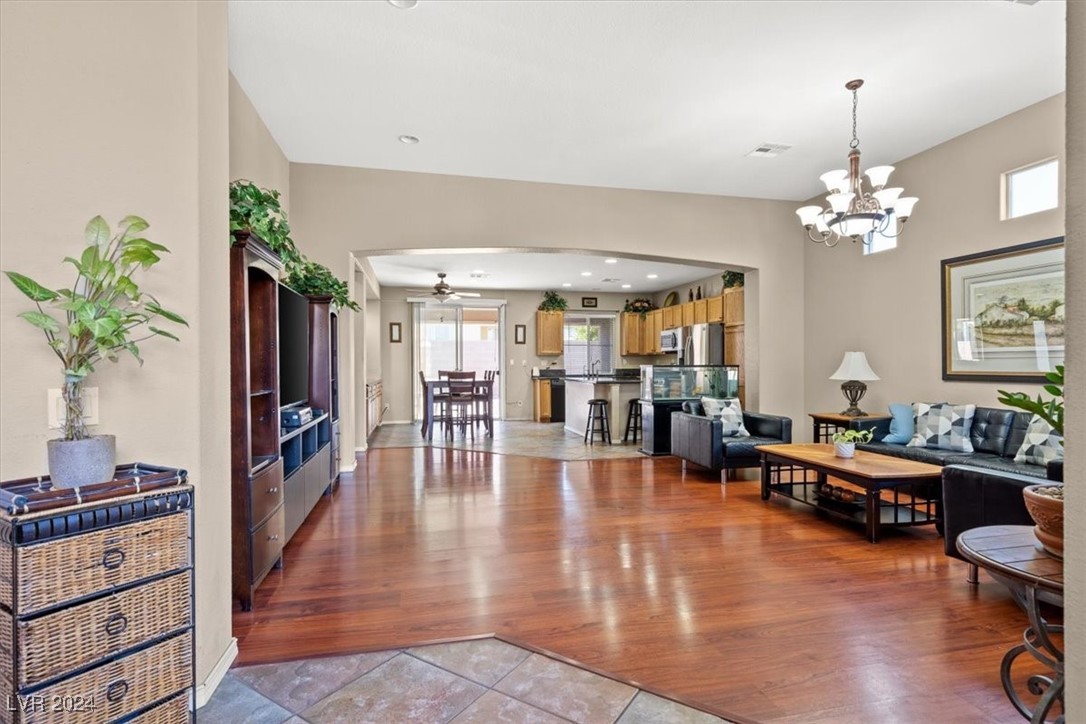 3611 Winter Wren Street