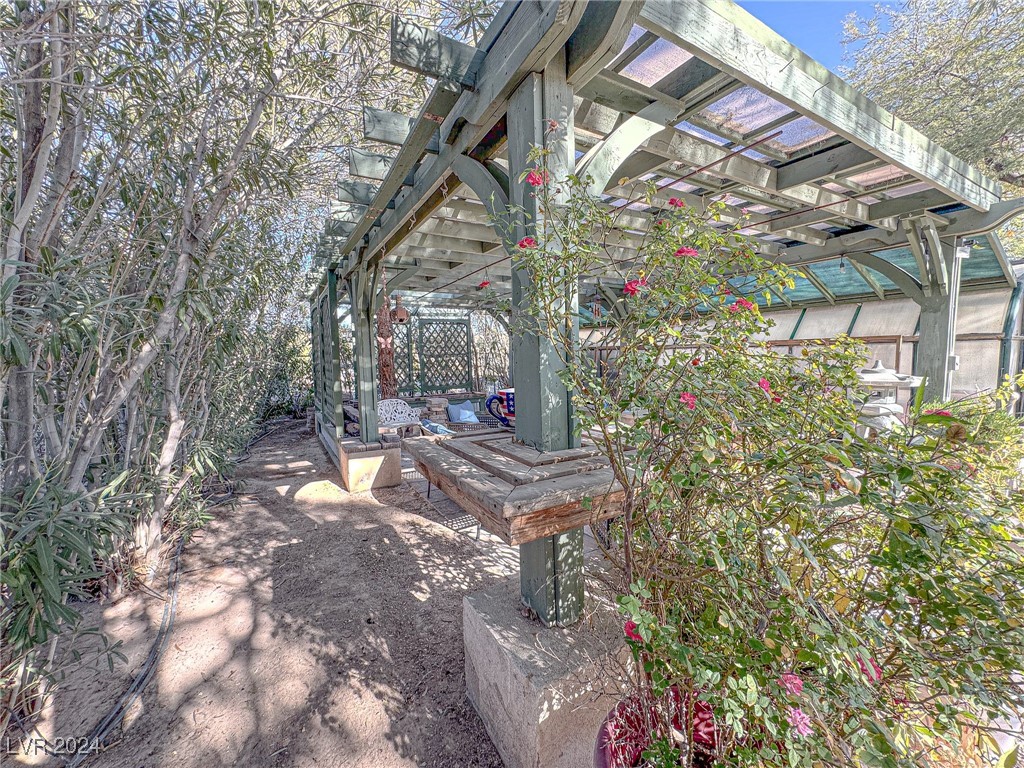 380 East Maulding Avenue