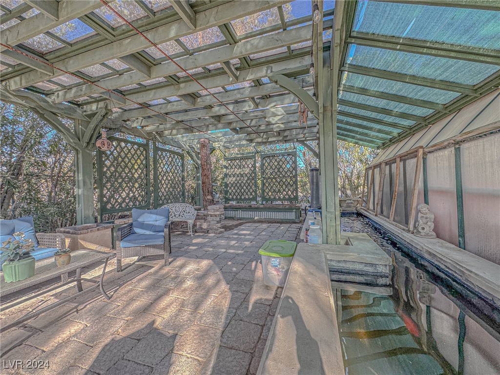 380 East Maulding Avenue