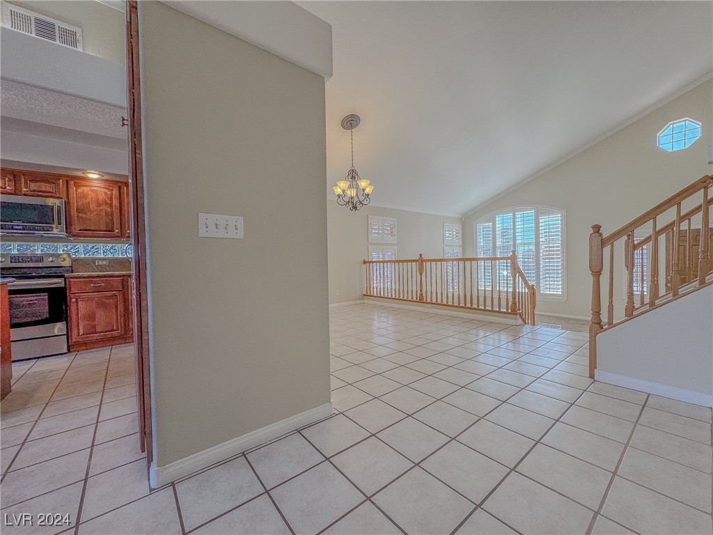 380 East Maulding Avenue
