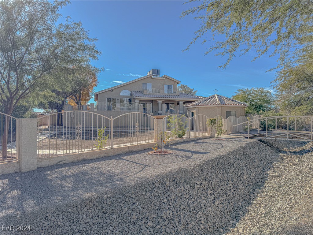 380 East Maulding Avenue