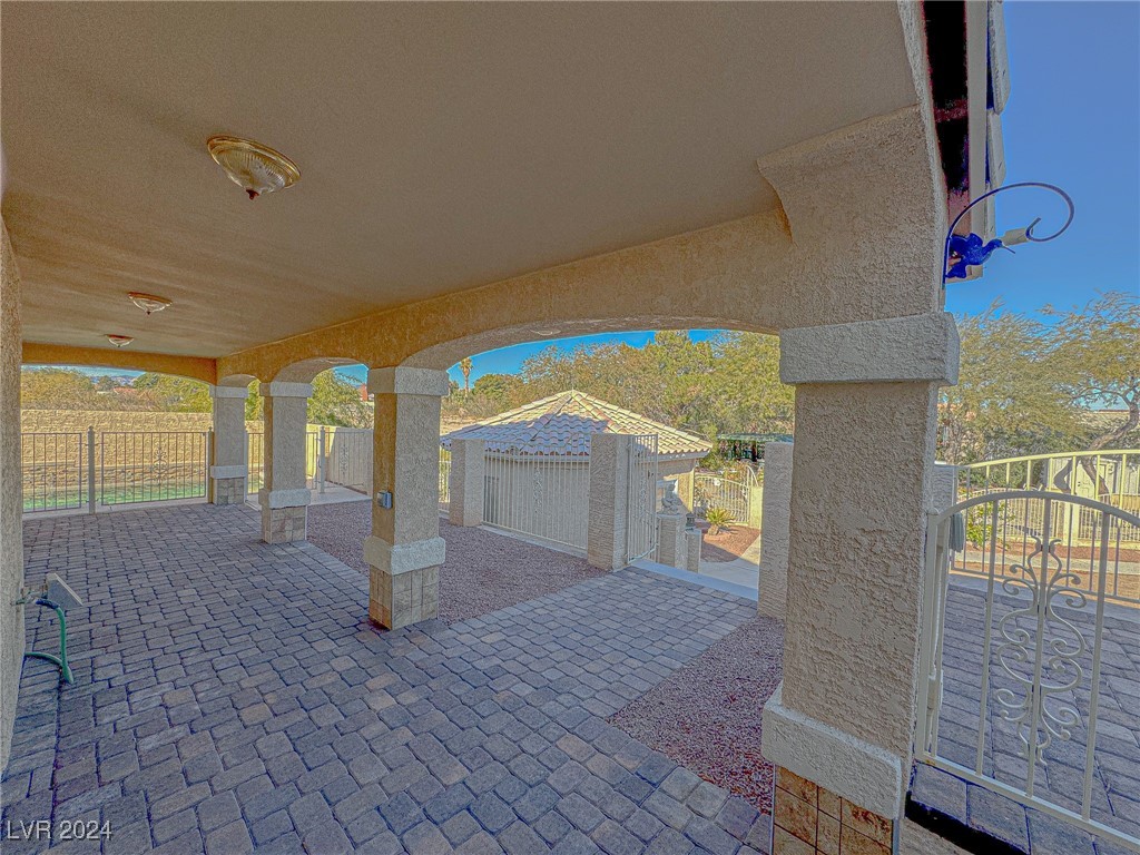 380 East Maulding Avenue
