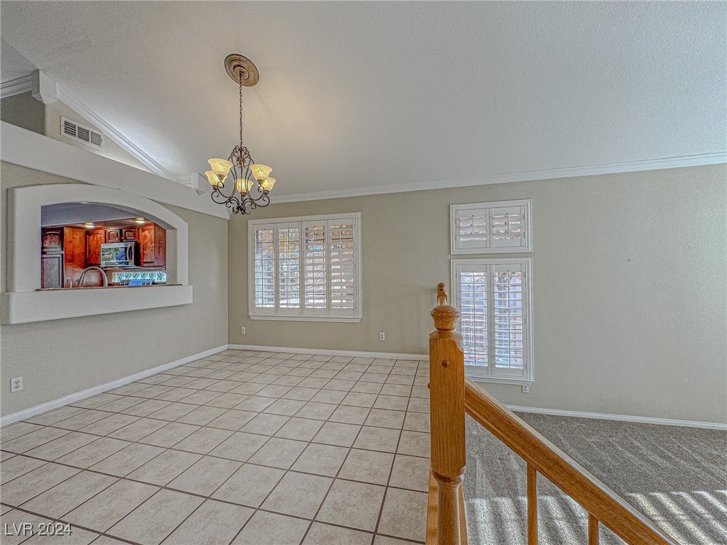 380 East Maulding Avenue