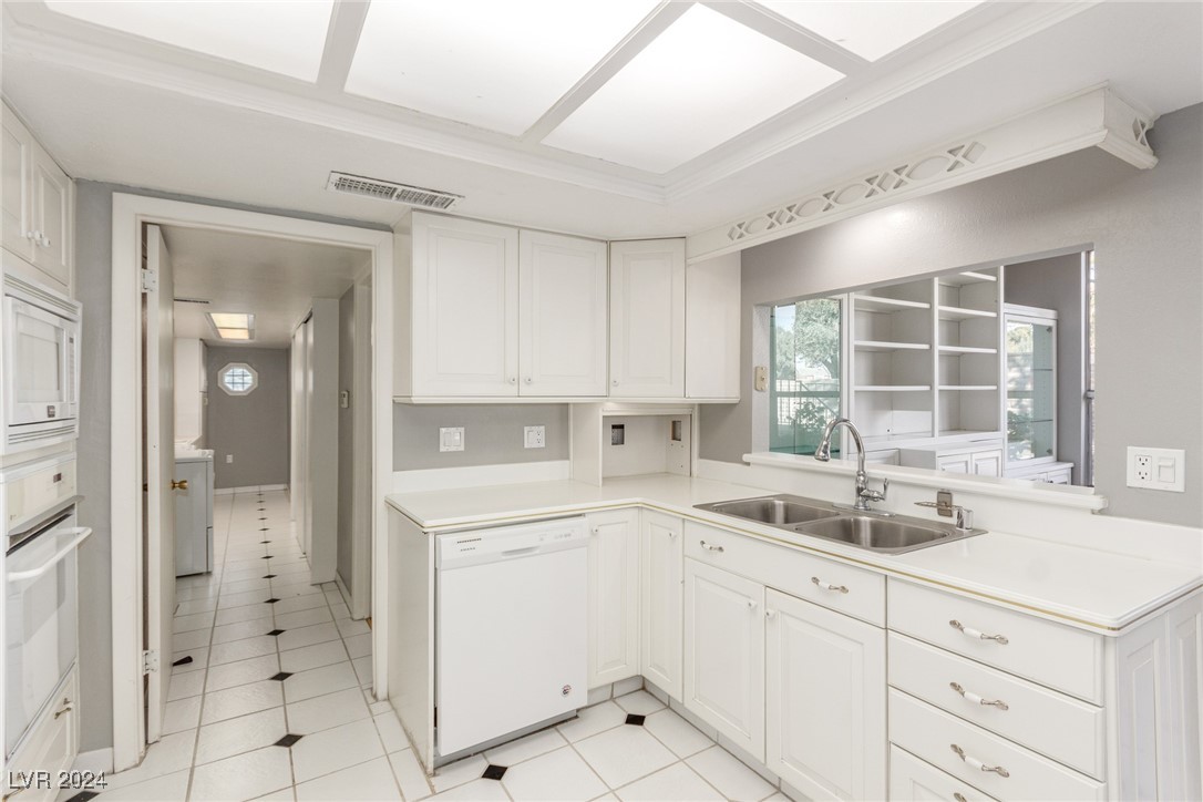 754 VEGAS VALLEY Drive NONE