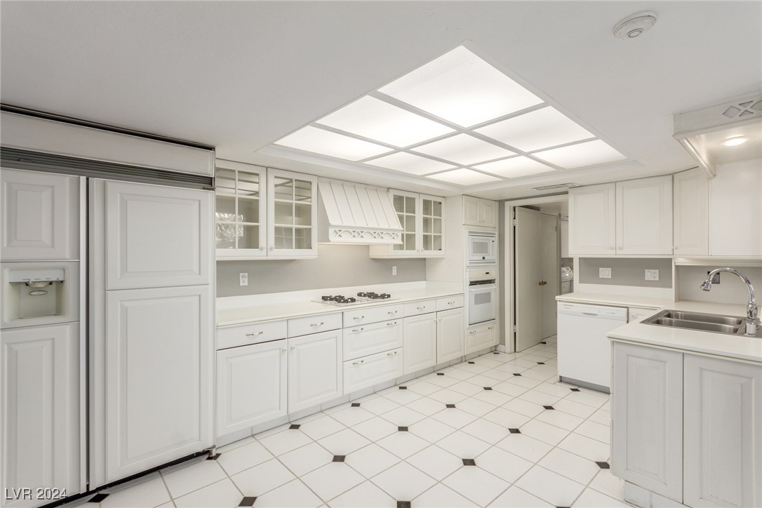 754 VEGAS VALLEY Drive NONE