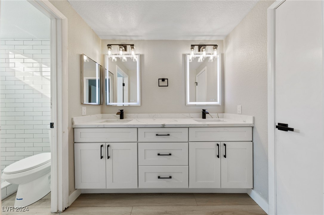 6533 White Swan Circle