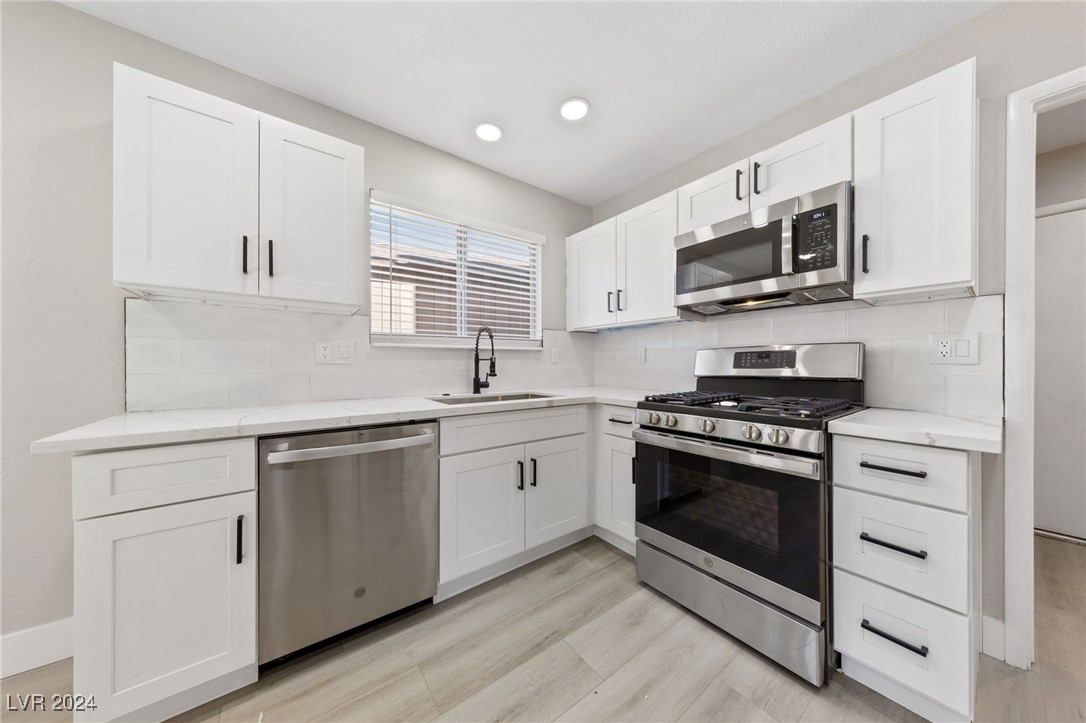6533 White Swan Circle