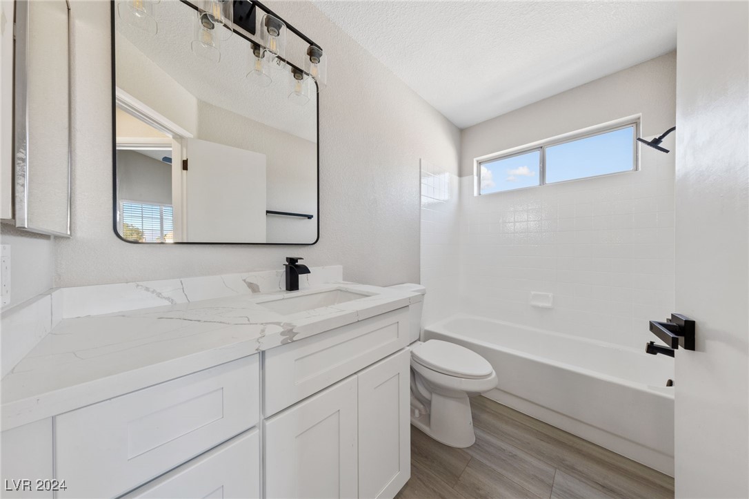 6533 White Swan Circle