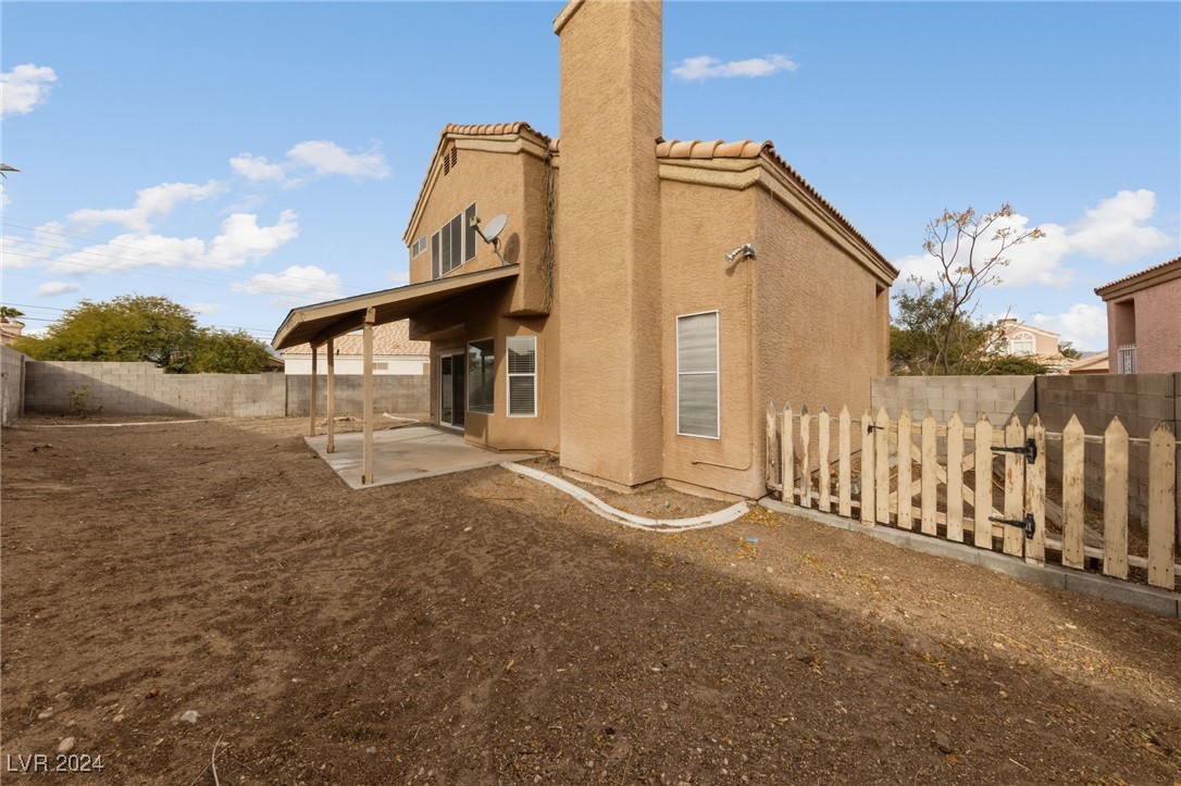 6533 White Swan Circle