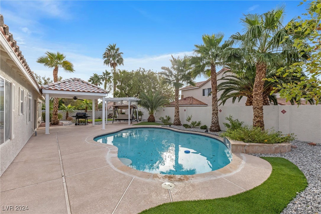 1117 Stable Glen Drive