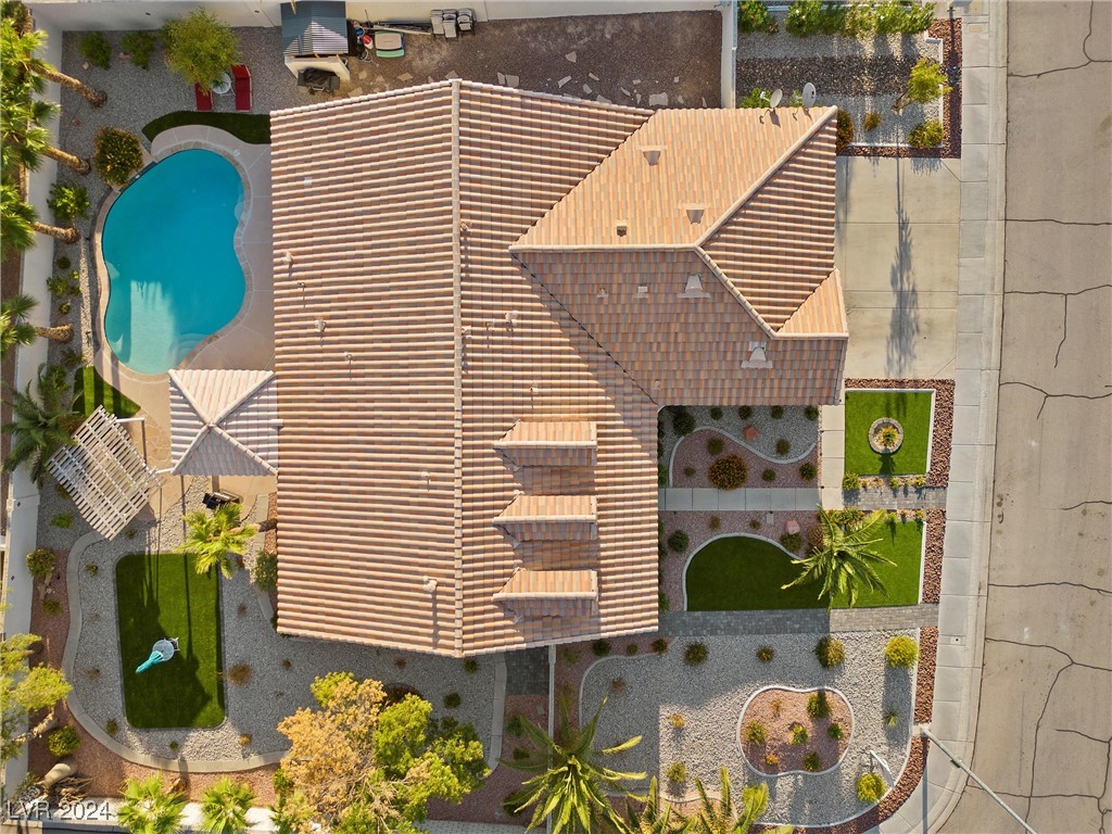 1117 Stable Glen Drive