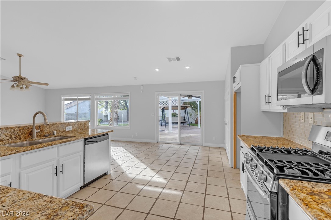 1117 Stable Glen Drive
