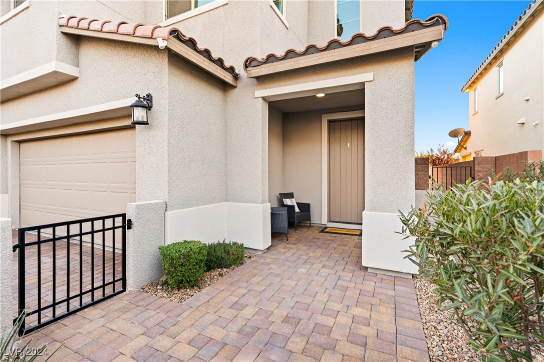 23 Papavero Court