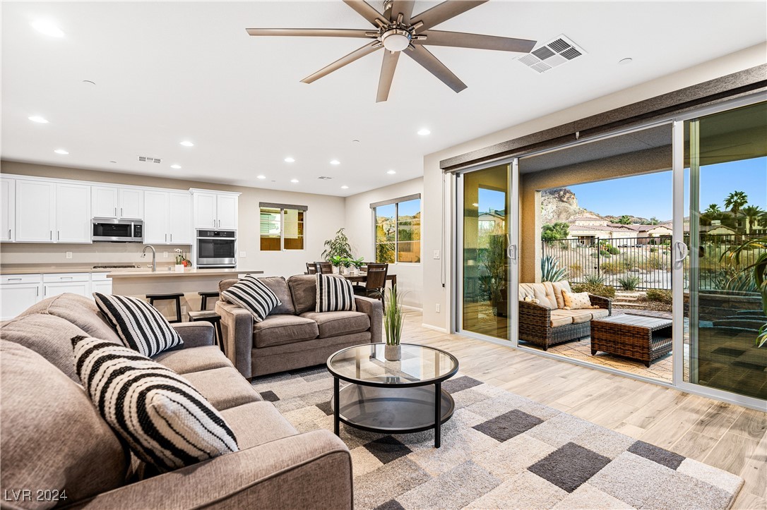 23 Papavero Court