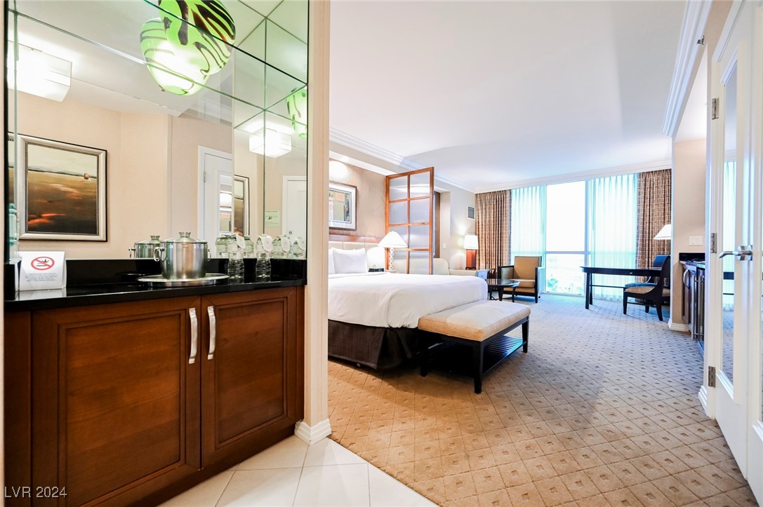 145 East HARMON Avenue 606