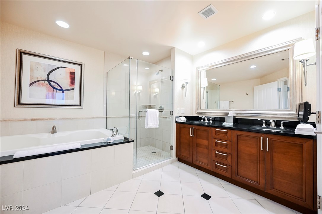 145 East HARMON Avenue 606