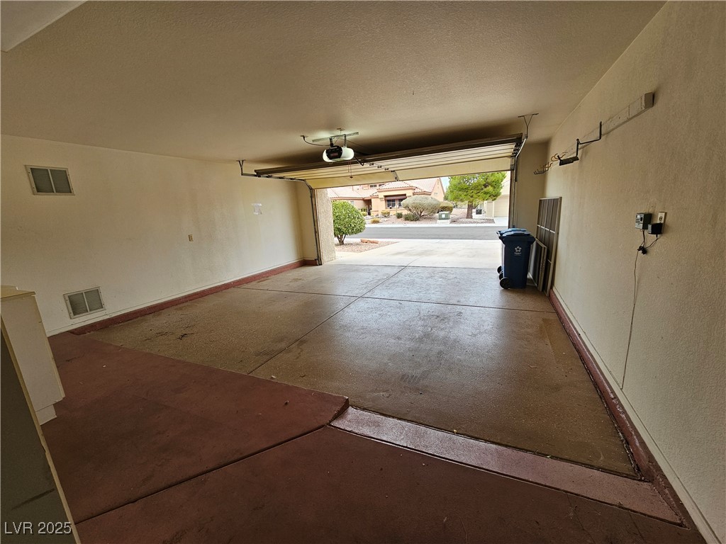 8905 Sandspring Drive