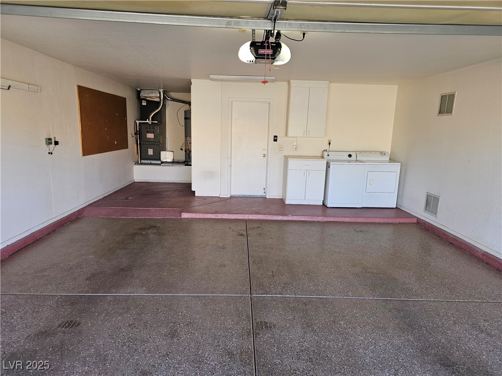8905 Sandspring Drive