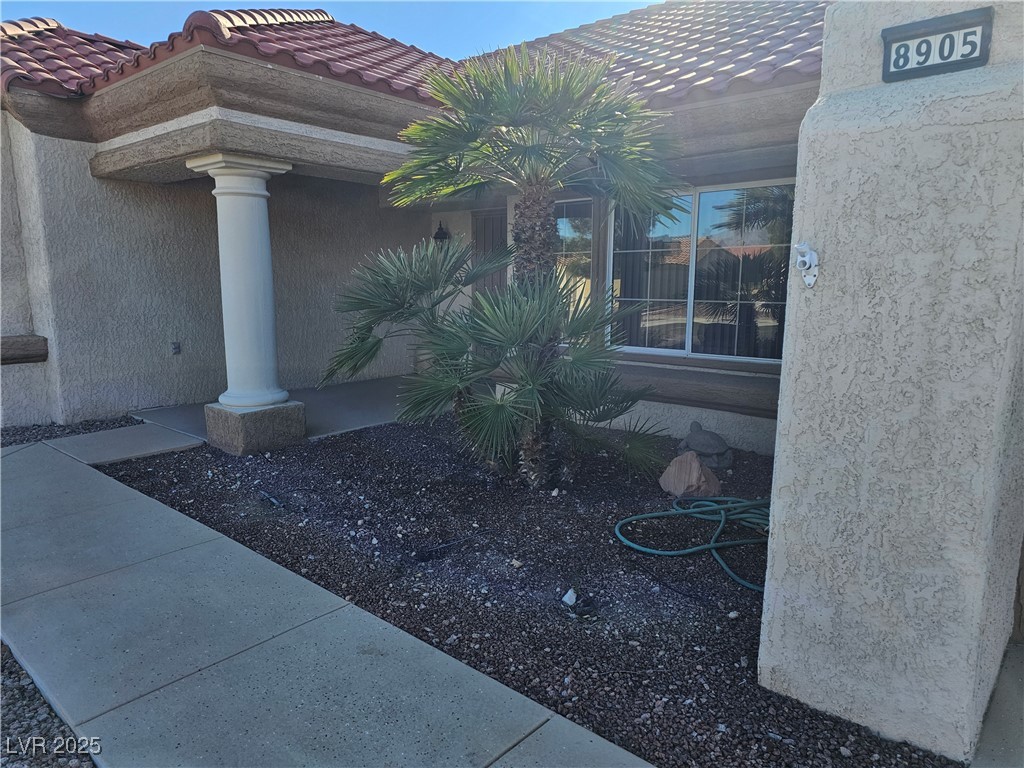 8905 Sandspring Drive