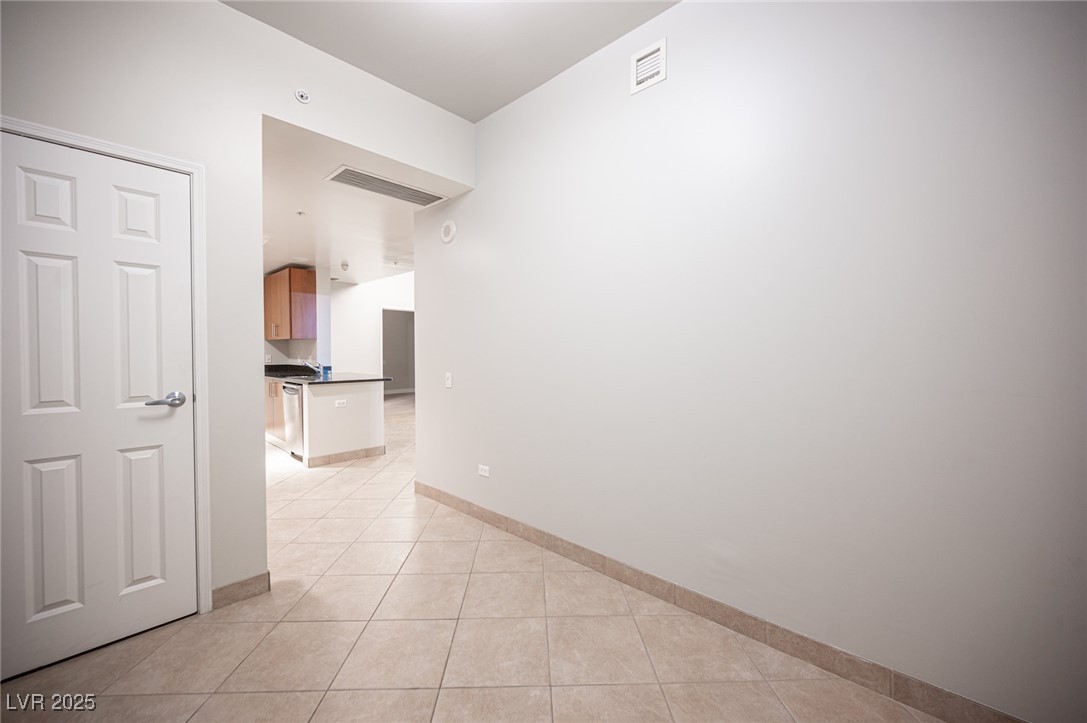 200 West Sahara Avenue 3607