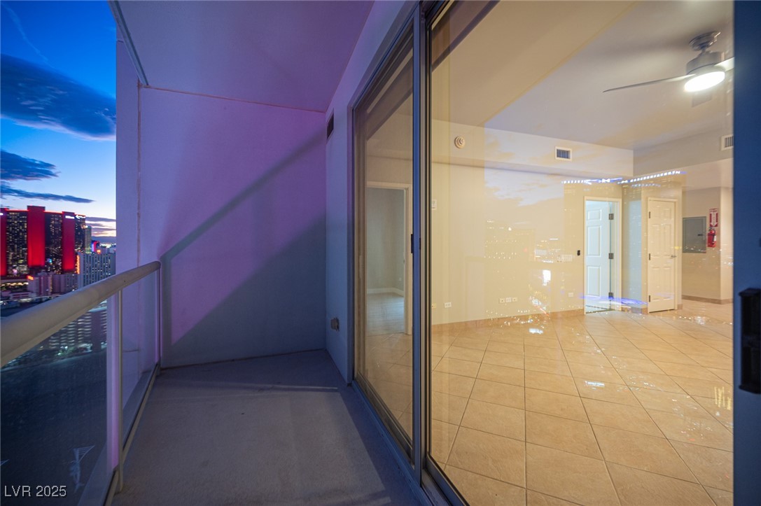 200 West Sahara Avenue 3607