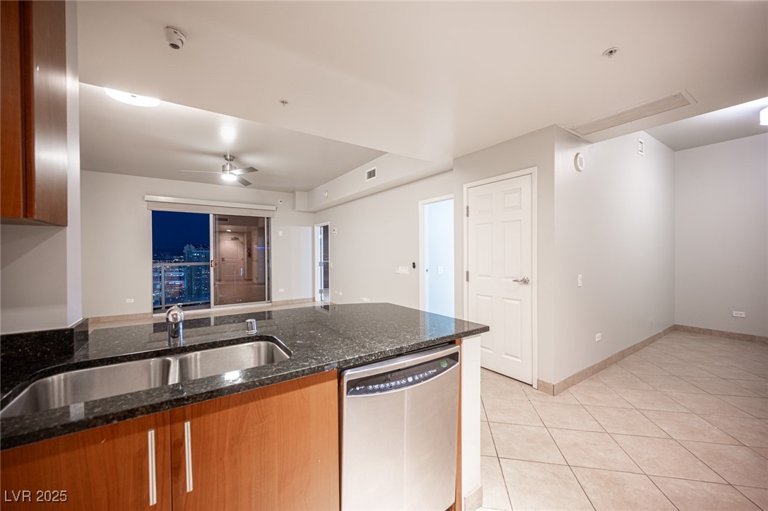 200 West Sahara Avenue 1807