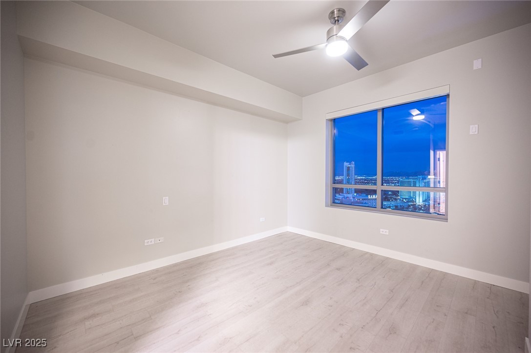 200 West Sahara Avenue 1807