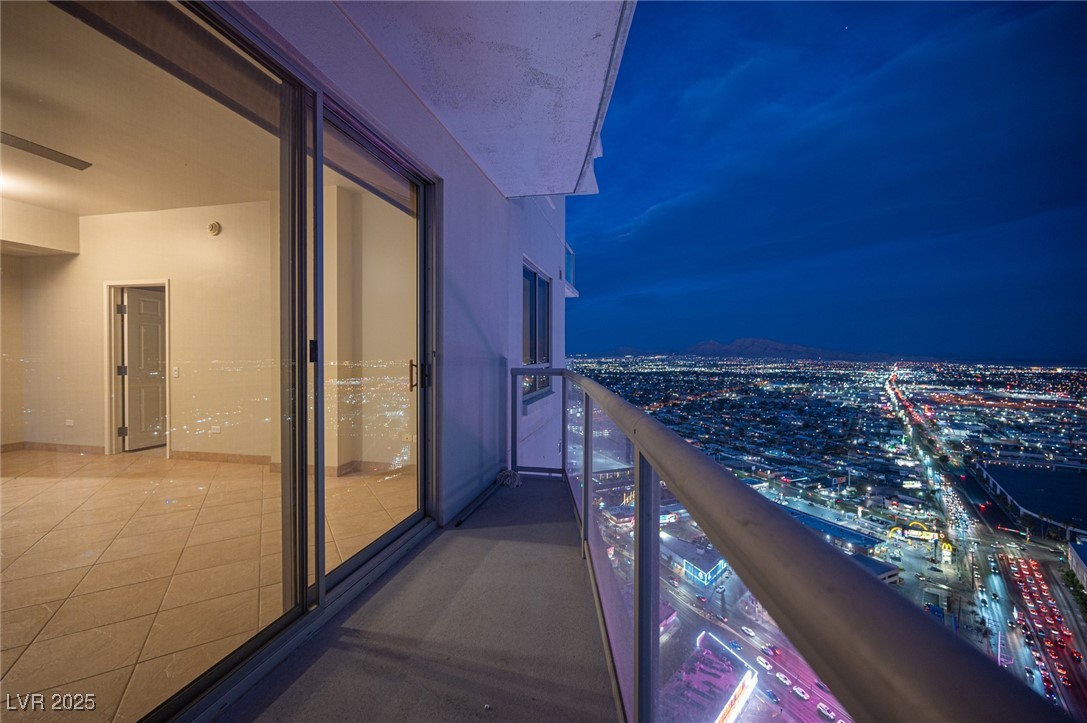 200 West Sahara Avenue 1807