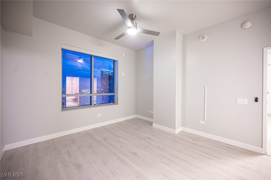 200 West Sahara Avenue 1807