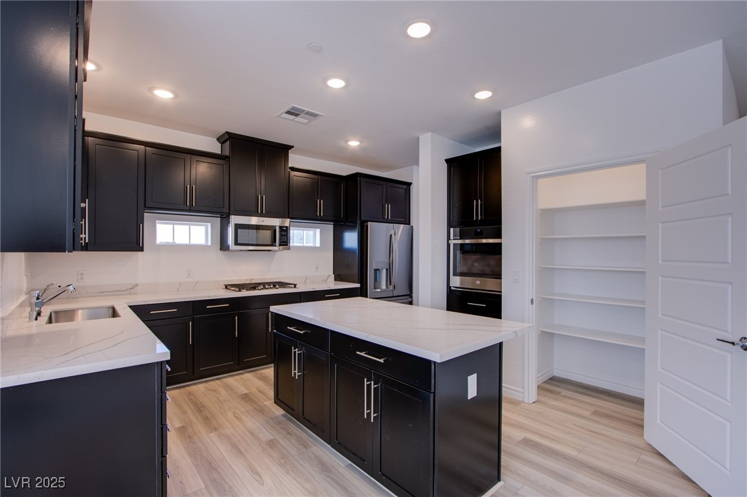 2555 Hampton Road 7306