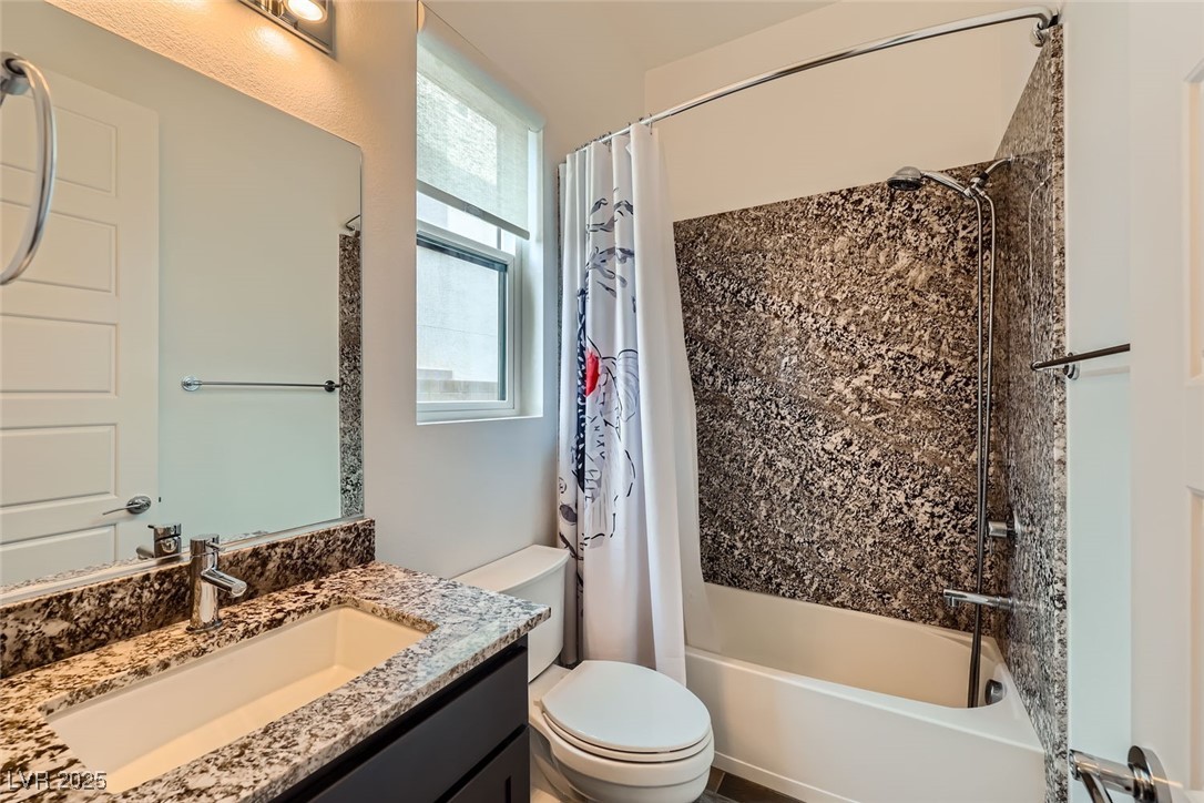 284 Crimson Edge Street