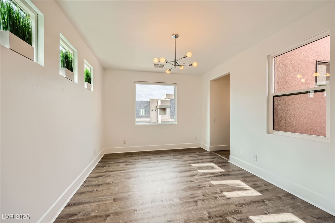 284 Crimson Edge Street