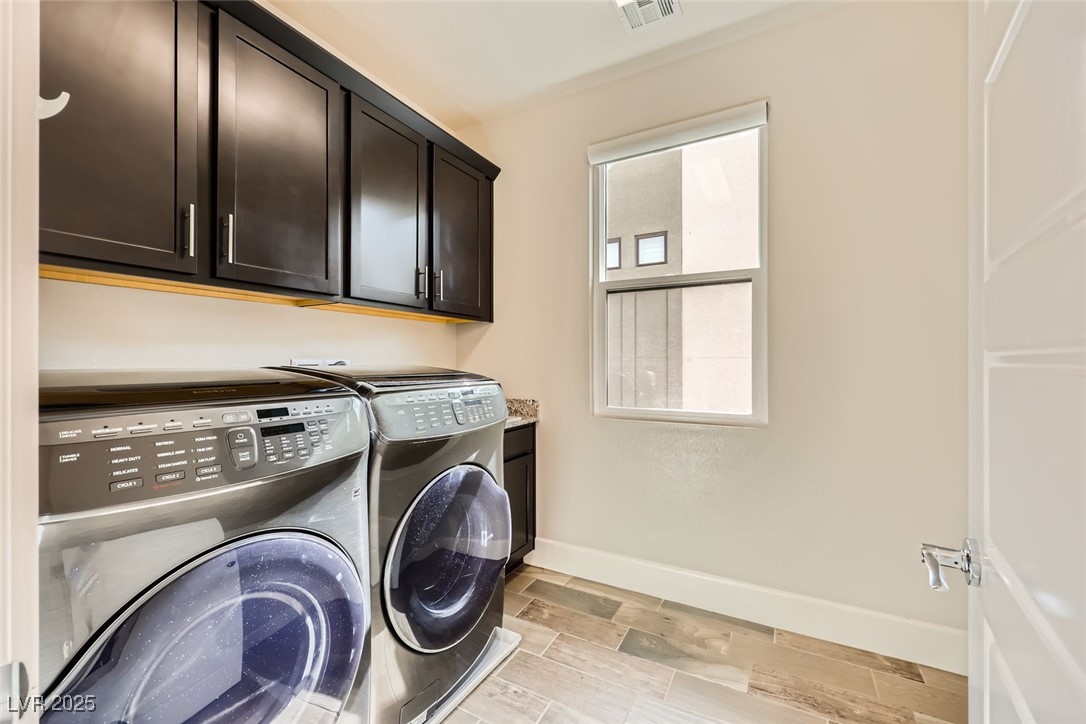 284 Crimson Edge Street