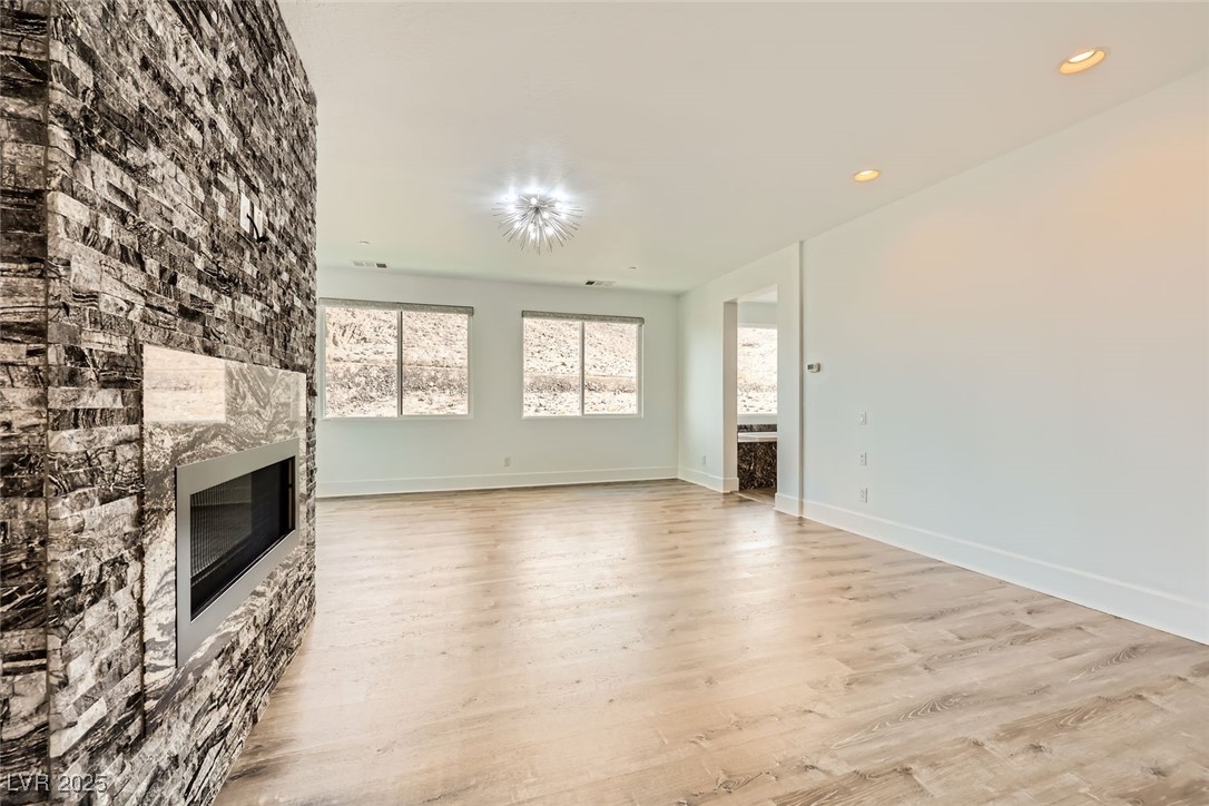 284 Crimson Edge Street