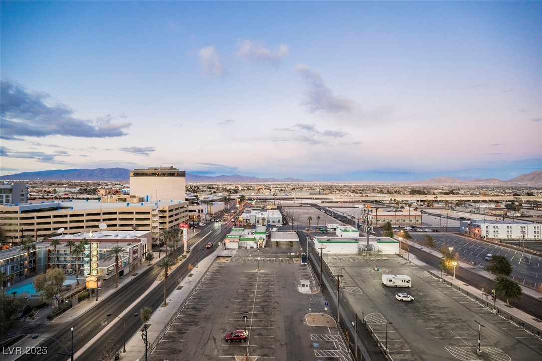 150 Las Vegas Boulevard 1103