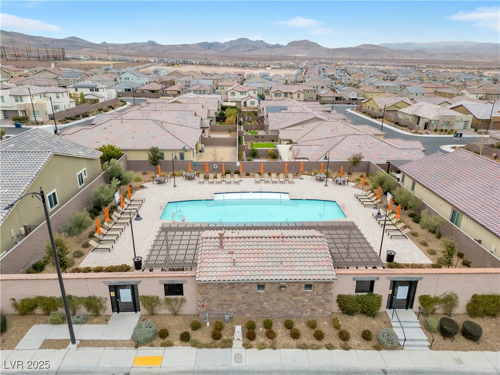 2571 Hazelburn Avenue