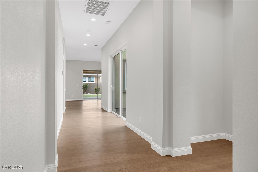 2571 Hazelburn Avenue