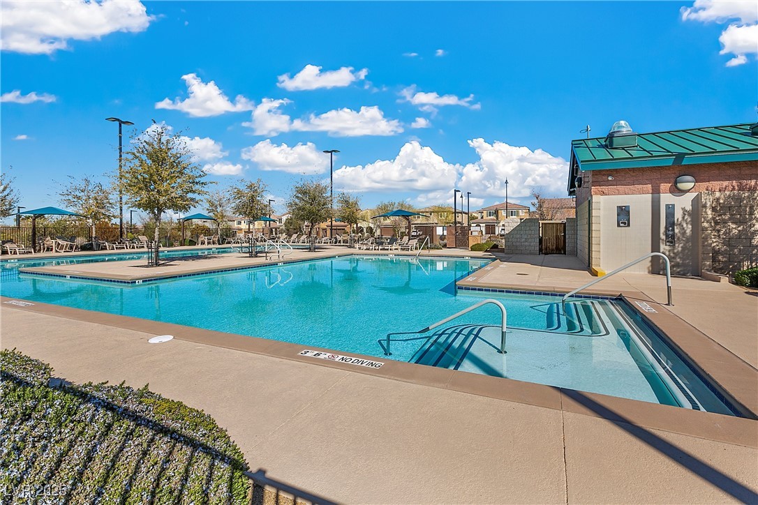 2571 Hazelburn Avenue