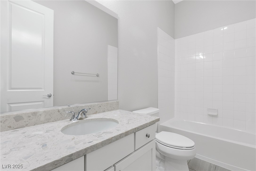 2571 Hazelburn Avenue