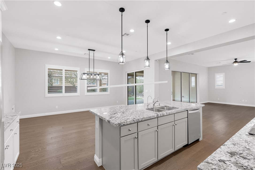 2571 Hazelburn Avenue