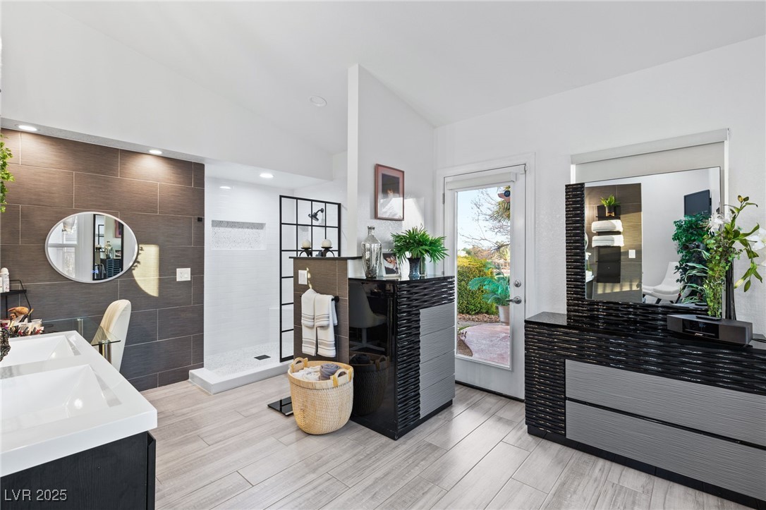 4920 Rancho Bernardo Way