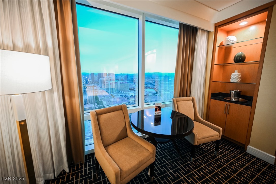 2000 FASHION SHOW Drive 5400