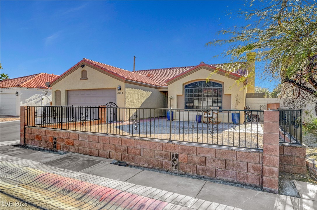 4123 Redfield Avenue