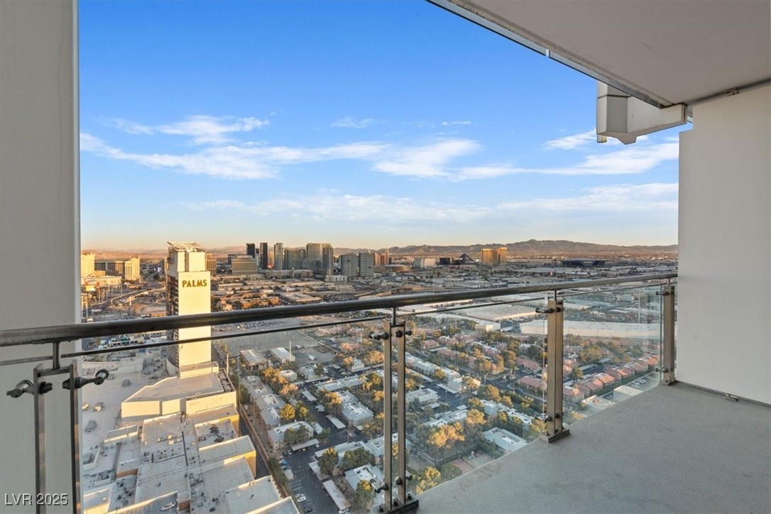 4381 West Flamingo Road 5016