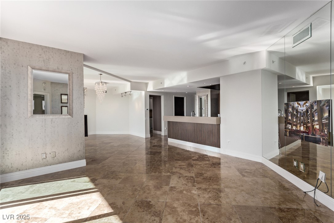 322 Karen Avenue 3808/3804