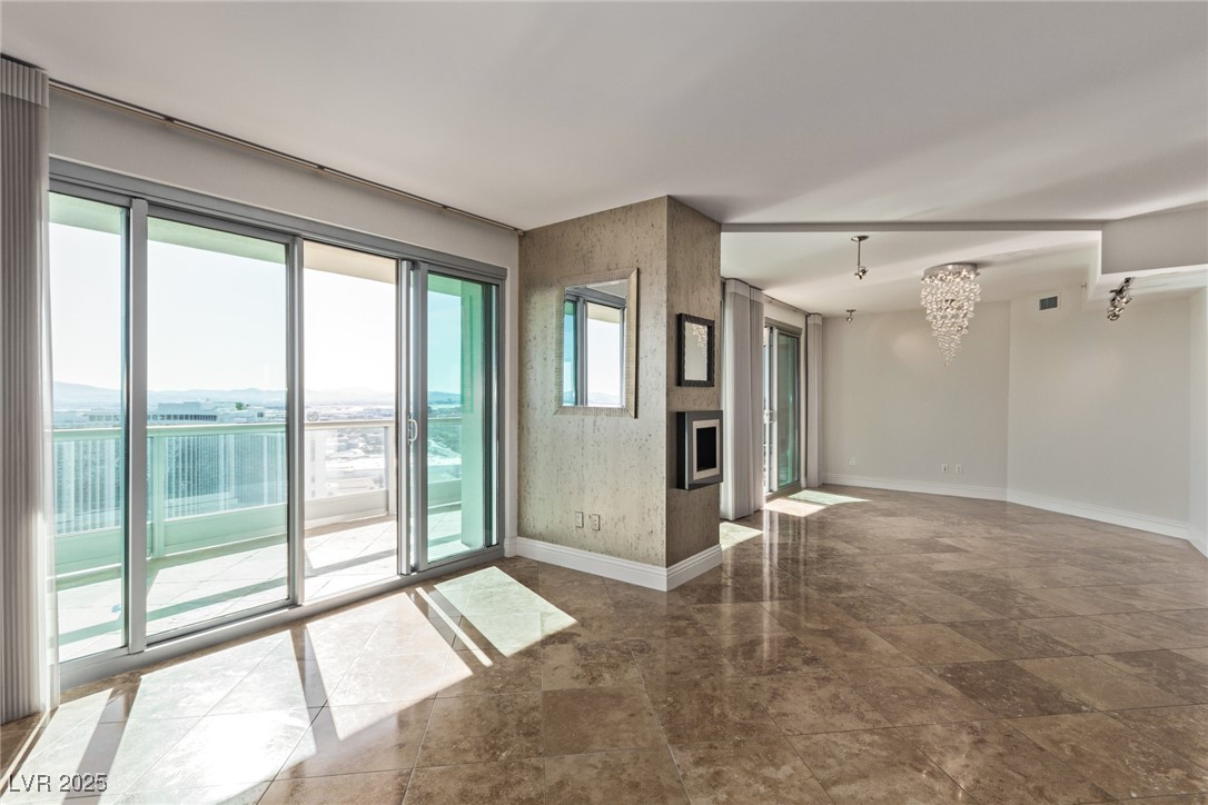 322 Karen Avenue 3808/3804