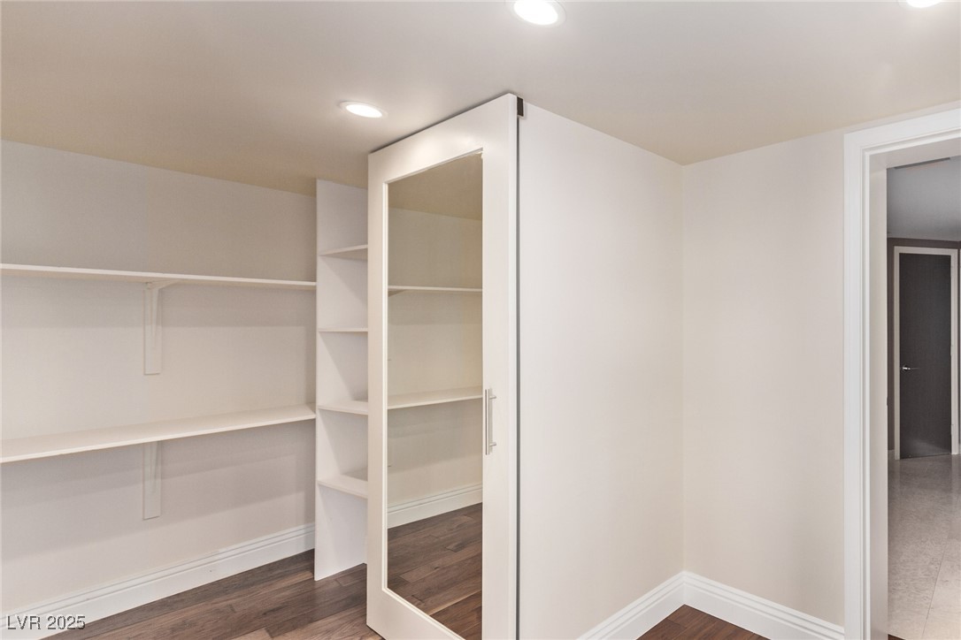 322 Karen Avenue 3808/3804