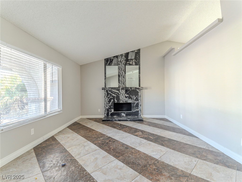 1671 Sandalwood Lane